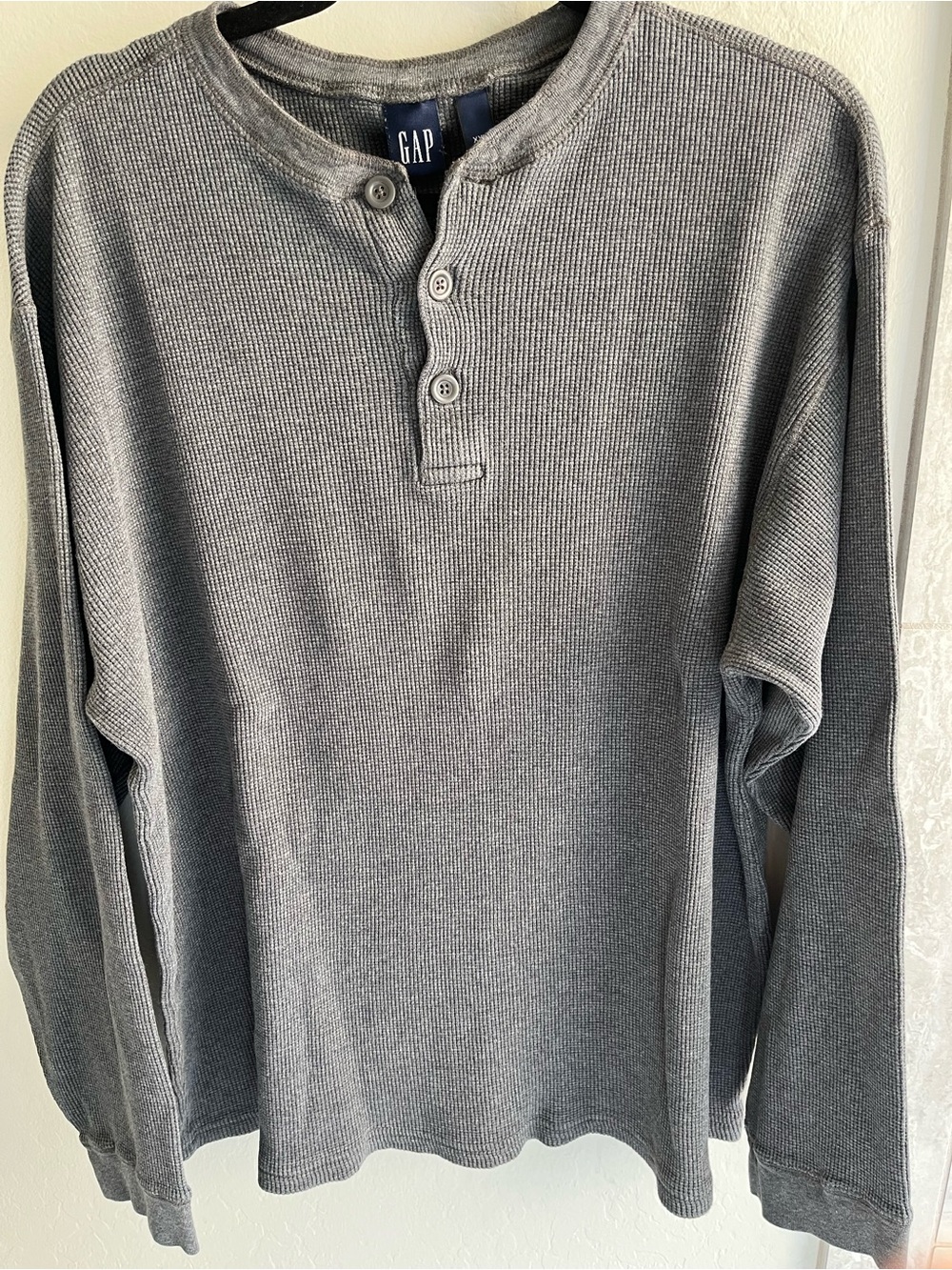 Vintage 90s Gap Men’s Gray Waffle-Knit Thermal Henley Shirt, XXL (Fits like XL)